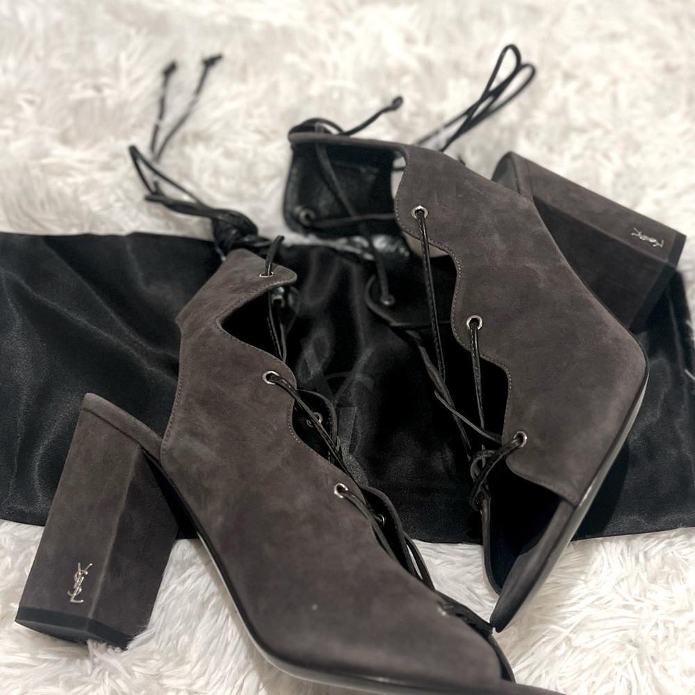 Saint Laurent tie gray suede heels